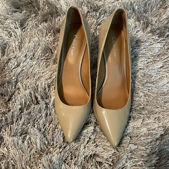 Calvin Klein heels - Picture 3 of 12